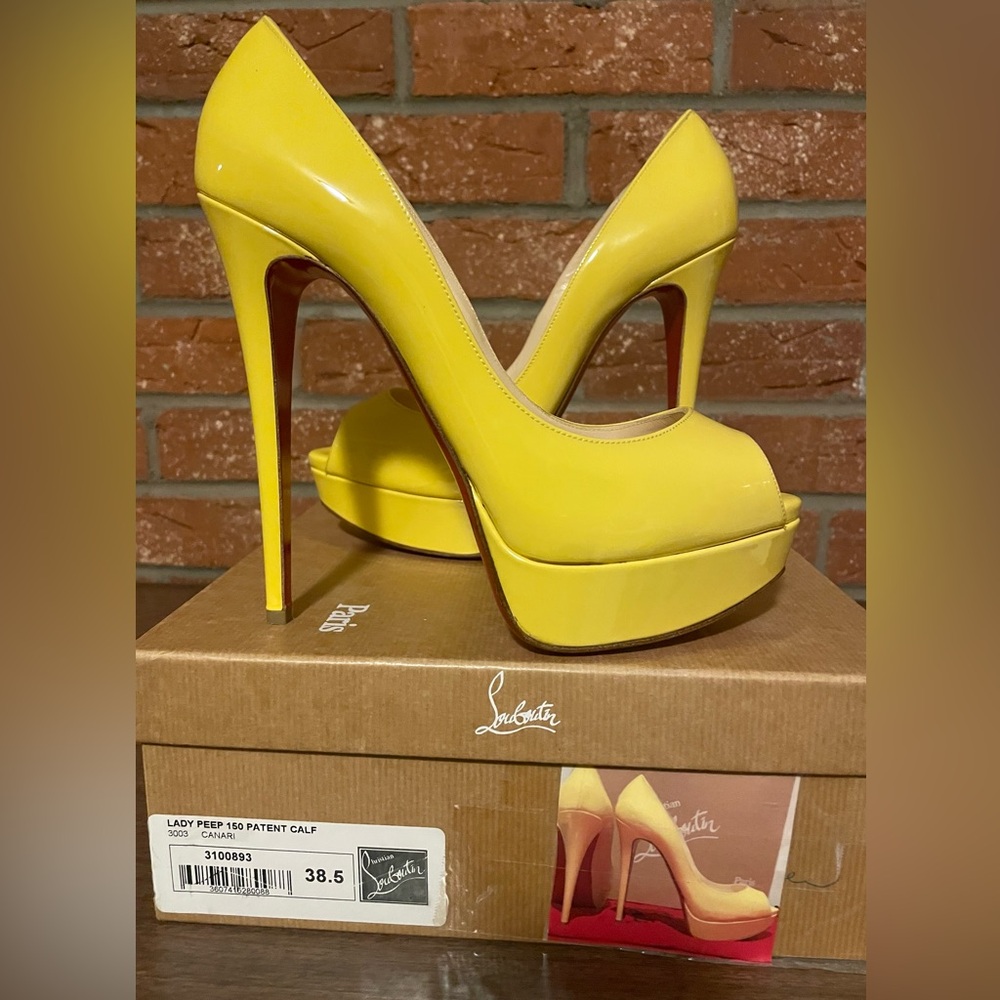 CHRISTIAN LOUBOUTIN Lady Peep 150 Patent Calf Canari  38.5